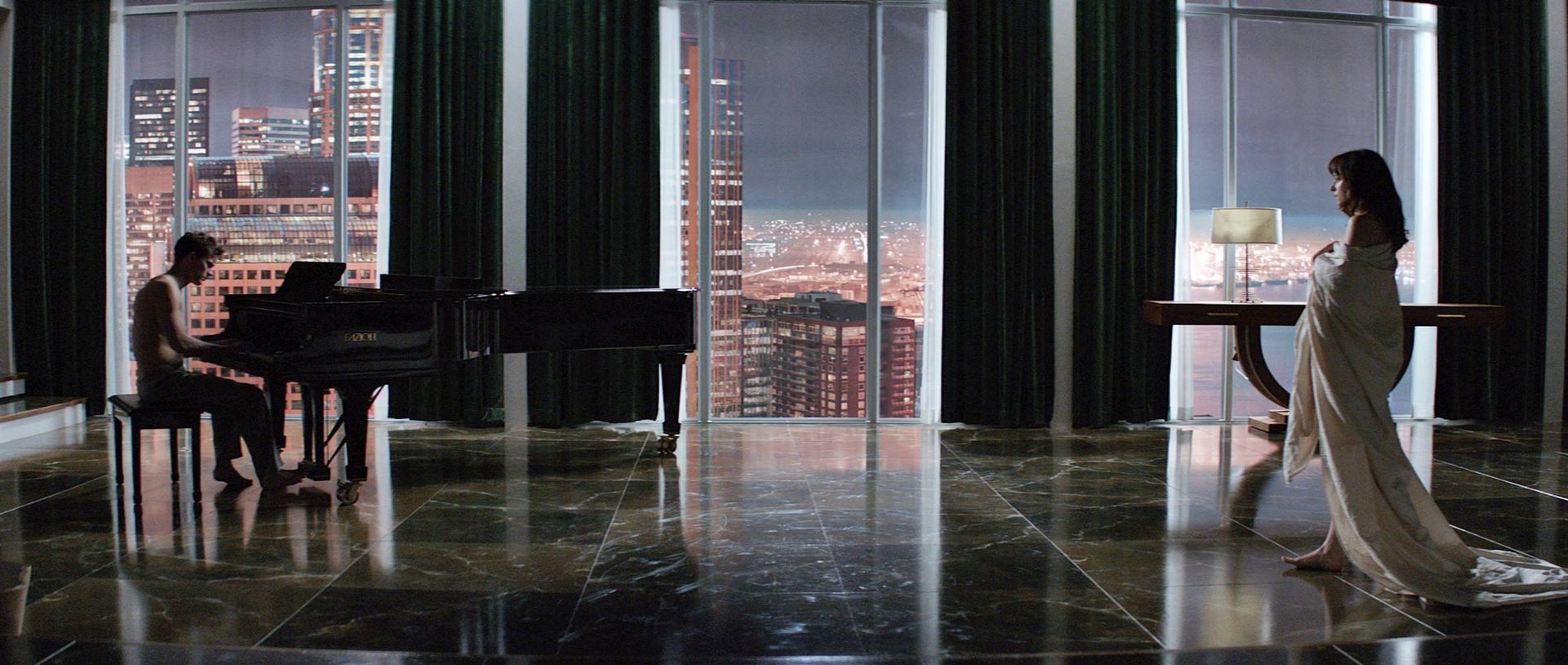 Christian-Grey5