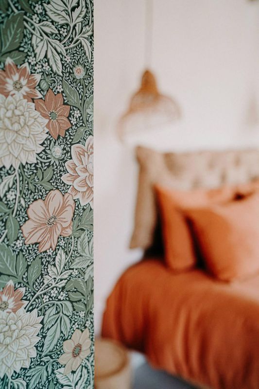 Wallpaper Kerala reed green
Bedroom of our customer Ana L.A.