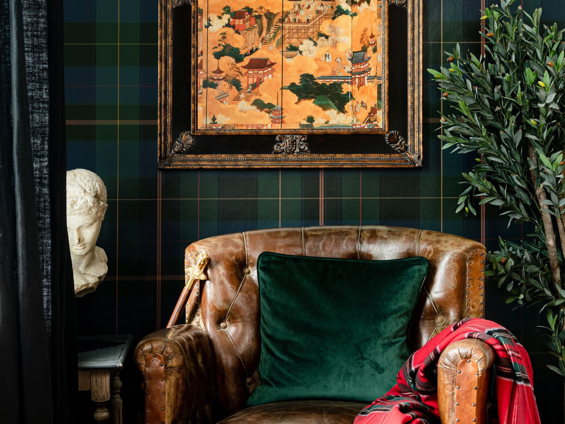Schottenmuster in Perfektion: Tartan-Tapeten neu definiert