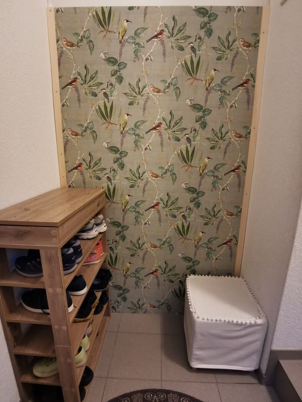 Tapete Nabila, hellolivgrün
Ankleidezimmer unserer Kundin Irene A.