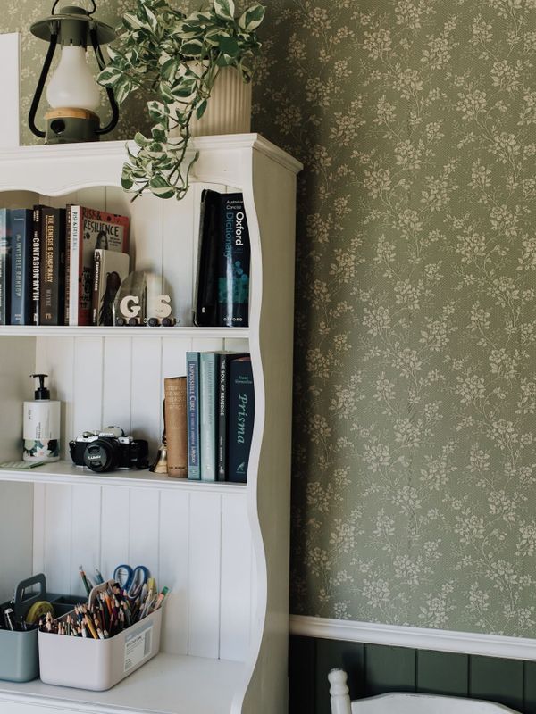 Zweite Zimmervorstellung: Unser Homeschooling-Zimmer

Ich wollte einen gemütlichen, grünen Raum im W