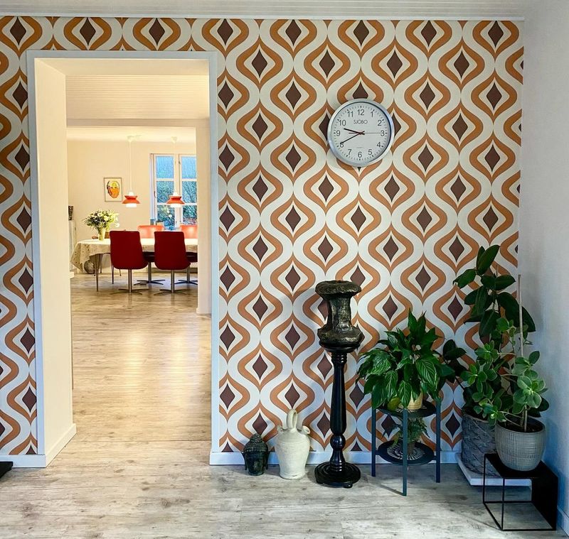 Ich habe endlich eine neue Tapete im Wohnzimmer anbringen lassen??? #wallpaperfromthe70s #bestcorner