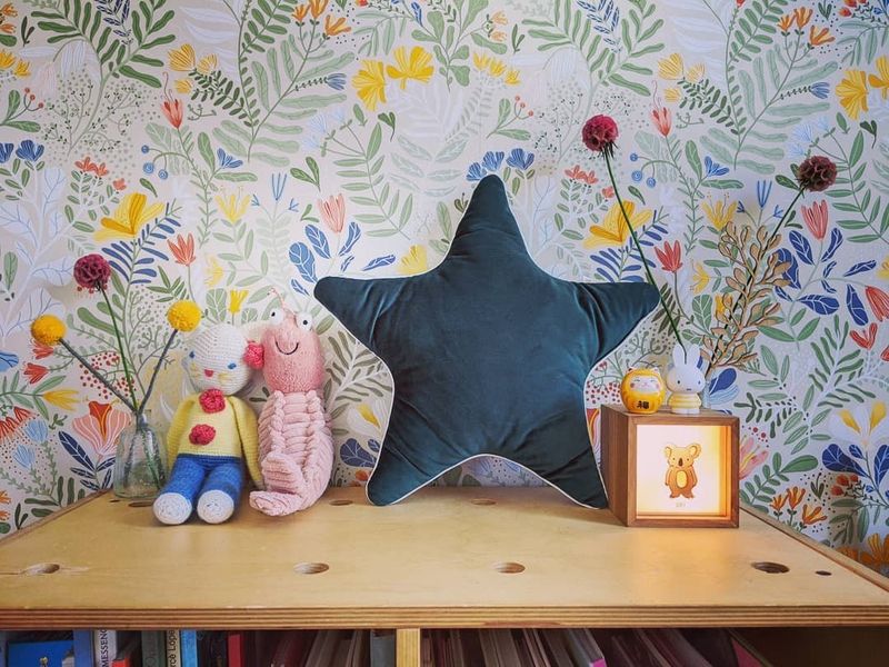 Endlich die Tapeten im Babyzimmer wechseln! ? #Tapete #Dekoration #Babyzimmer #Babyszimmer #Babysroo