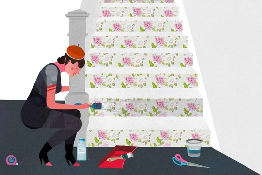 Come abbellire le scale con la carta da parati