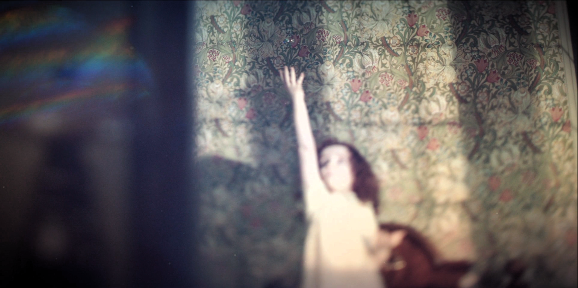The-Undoing-Opening-03