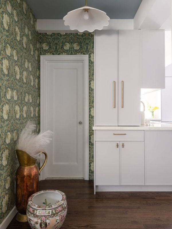 Tapete Despina, hellgrün
Küchenprojekt unseres Kunden IK Home Studio & Interiors