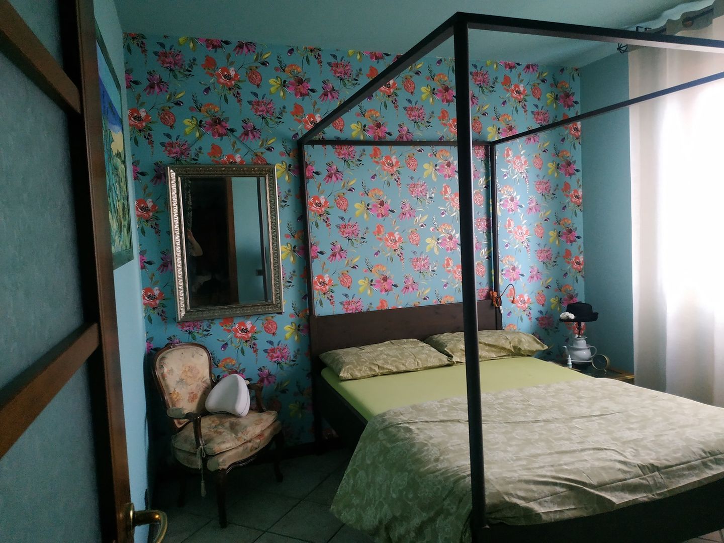 Mein neues Schlafzimmer.\n#70er-Tapete