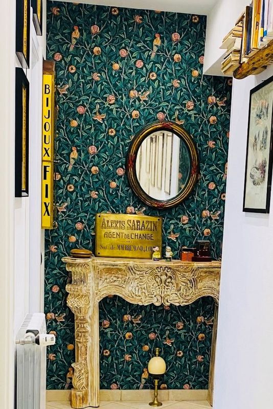 Tapete „Vogel & Granatapfel“ in Tannengrün
Tapete „Vogel & Granatapfel“ von unserer Kundin Manuela M