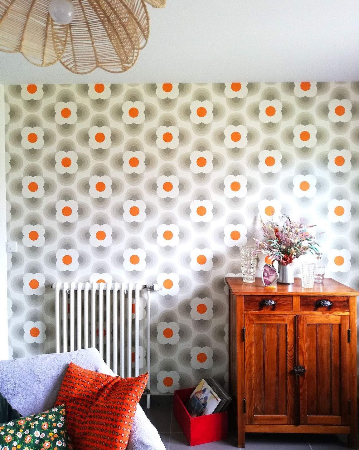Foto des Kunden von Elena García-Lisón. Jorge, danke fürs Teilen. \n#papersofthe70