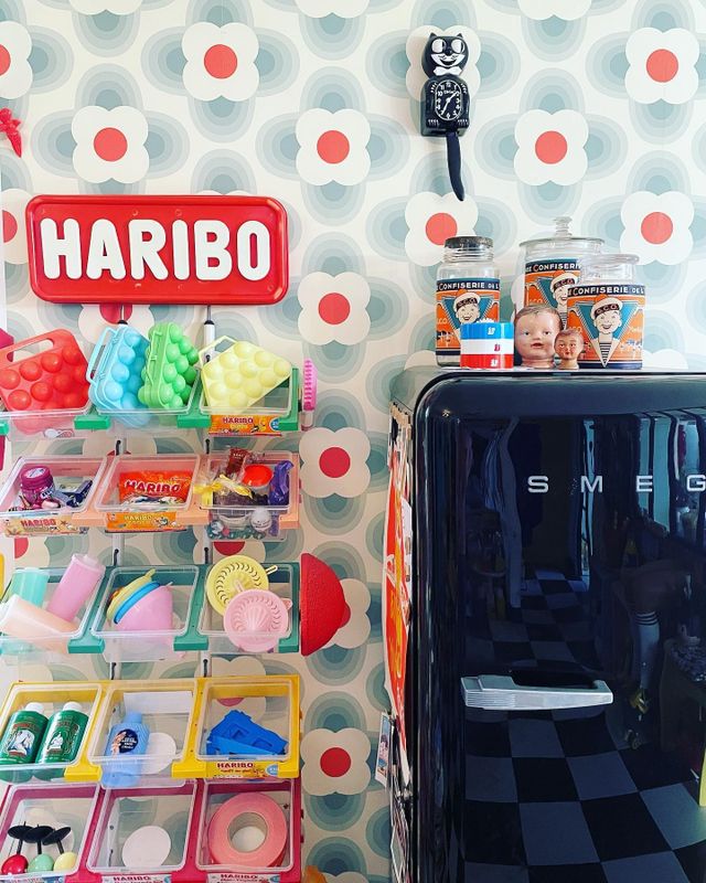 Ode an altes Plastik (ja, ich sammle Trichter?)\n.\n.\n.\n#haribo #boiteaoeufs #kitkatclock #smeg #d