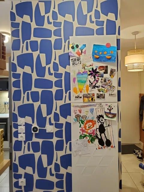 Papel pintado Giulio azul ultramar
Pasillo de nuestro cliente Lucien B.